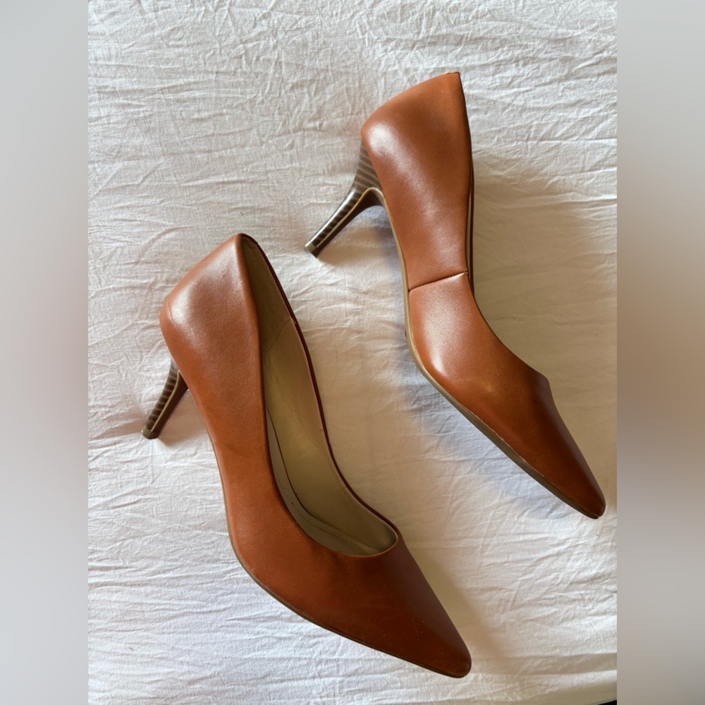 Alfani Step n Flex Tan Leather Kitten Heels (8M)